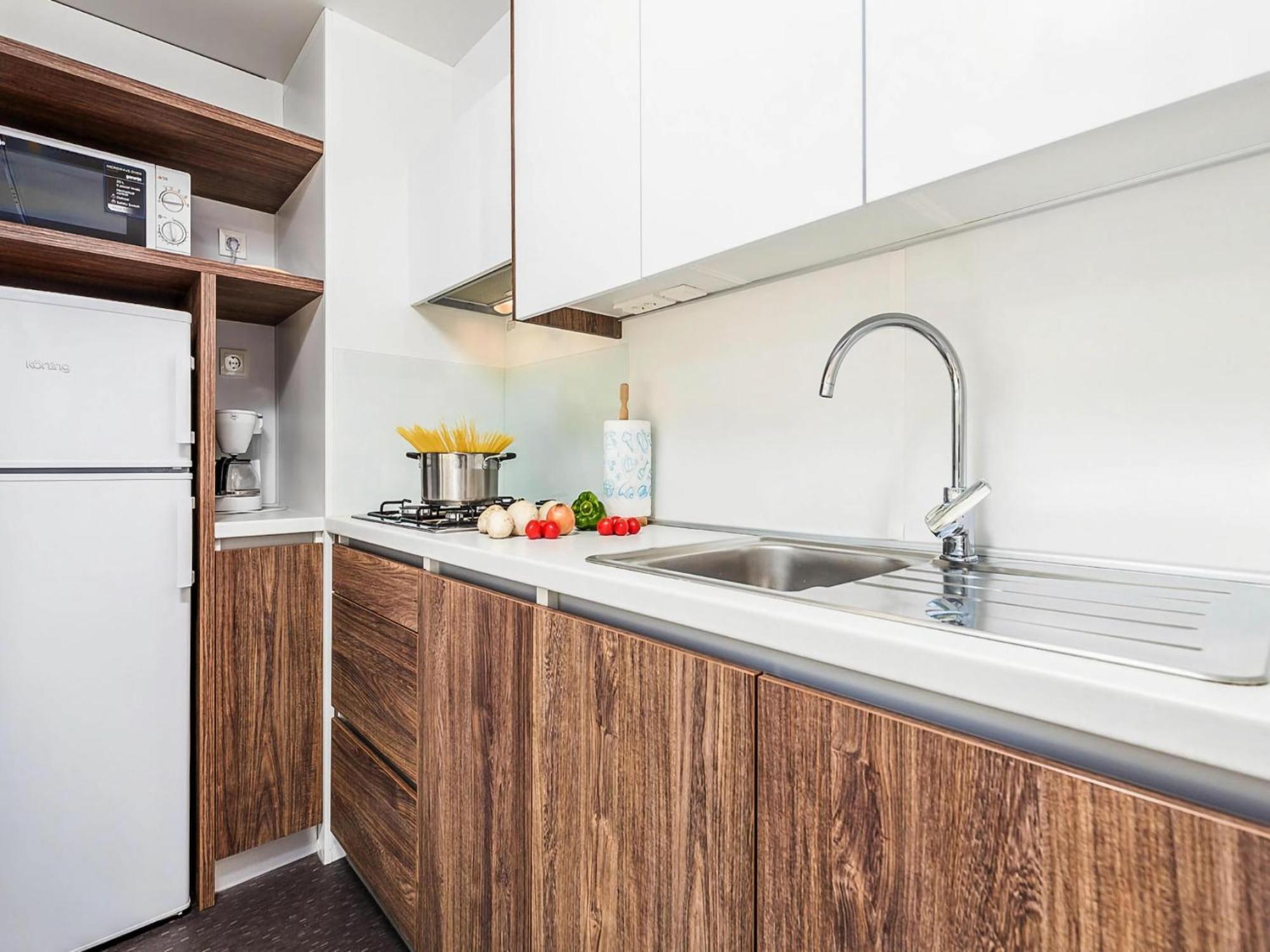 Mobile Homes Mediteran In Caravan Park Strasko, نوفاليا المظهر الخارجي الصورة